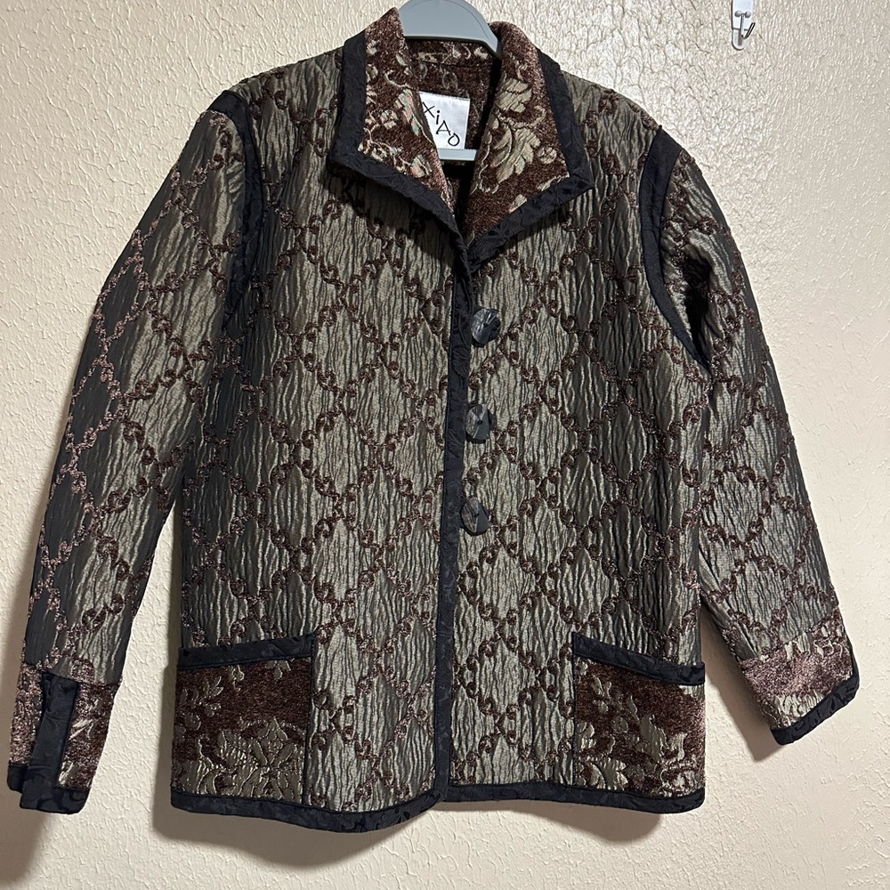 XIAO Quilted Embroidered Jacket Vintage Size Large Art To Wear‎